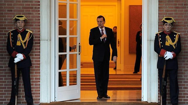 Rajoy se entrevista este viernes con el lendakari y el martes recibe a Urkullu