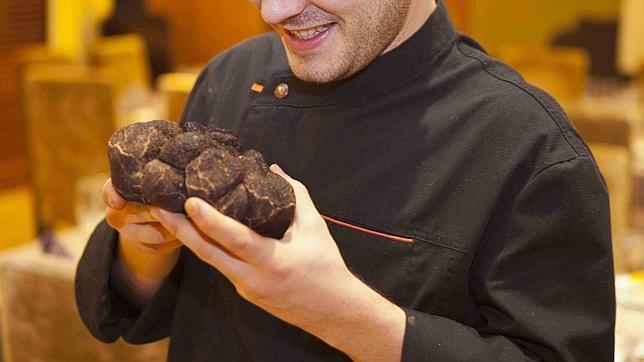 Un hotel de Soria paga 600 euros por una trufa negra de 1,2 kilos