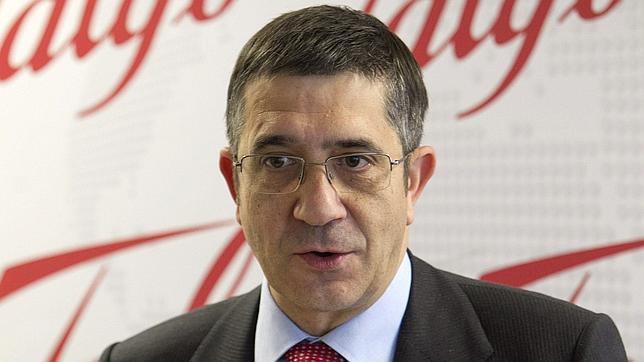 El lendakari reconoce contactos con los mediadores internacionales de ETA