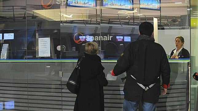 Spanair confirma el cese de sus operaciones
