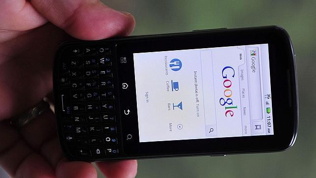 Google ficha a un directivo de Apple para un proyecto secreto