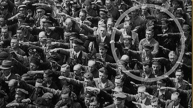 August Landmesser, el hombre que negó el saludo nazi
