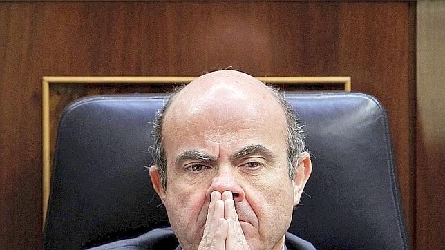 El Gobierno permitirá cobrar un salario y parte del paro