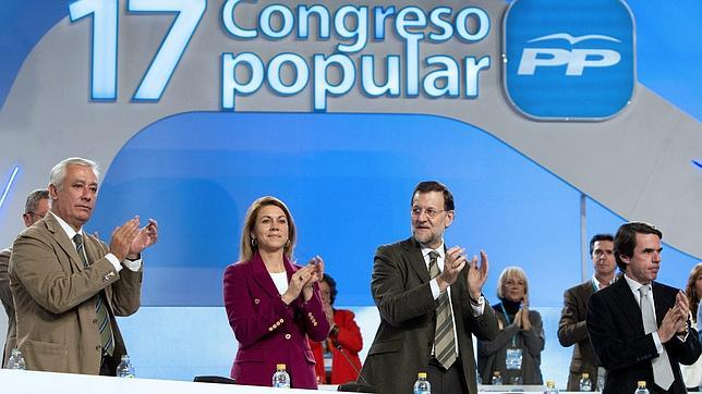 Rajoy: «No olvido que soy presidente del Gobierno porque me propuso el PP»