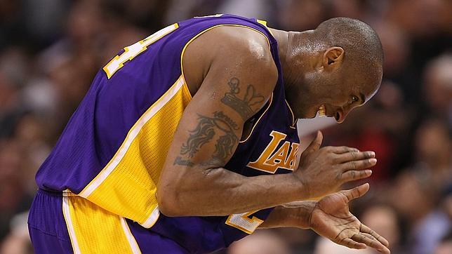 Nueva derrota de los Lakers frente a los Suns