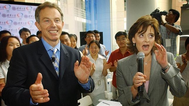 Cherie Blair también demanda a Murdoch