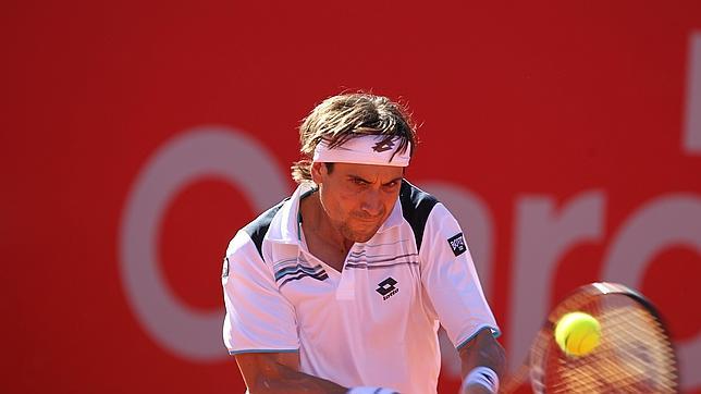 David Ferrer somete a Nicolás Almagro en la final española