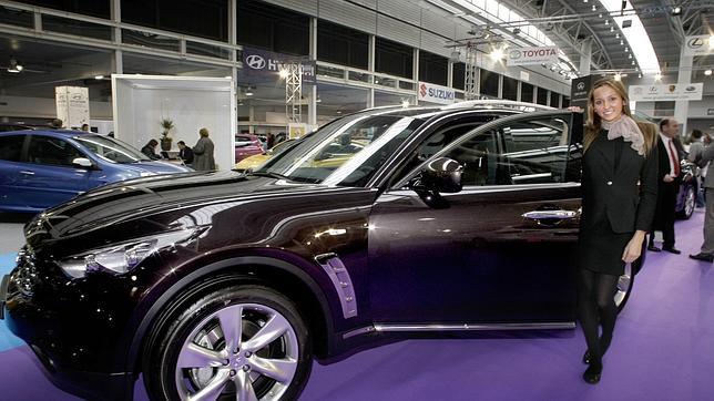 Las ventas de coches caen un 2,1% en febrero tras el leve repunte anterior