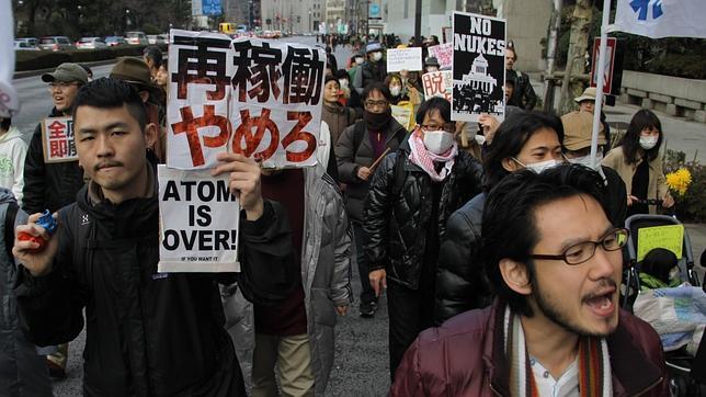 Japón recuerda a las víctimas en el aniversario del tsunami