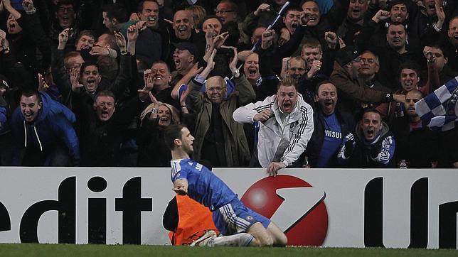 Ivanovic salva el honor del Chelsea en la prórroga