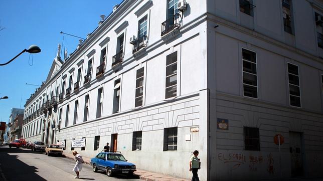 Dos enfermeros detenidos por «decenas» de muertes de pacientes en dos hospitales de Uruguay