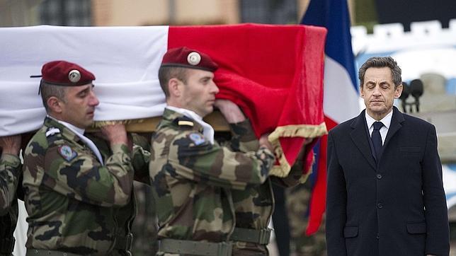 Sarkozy: «El asesino quería poner a toda Francia de rodillas»