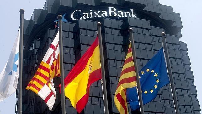 CaixaBank compra Banca Cívica por 977 millones de euros