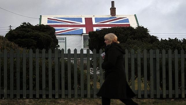 Seis Nobel de la paz piden la vuelta al diálogo sobre las Malvinas