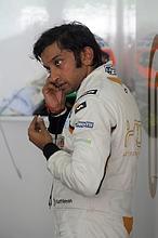 Vettel insulta, Karthikeyan responde