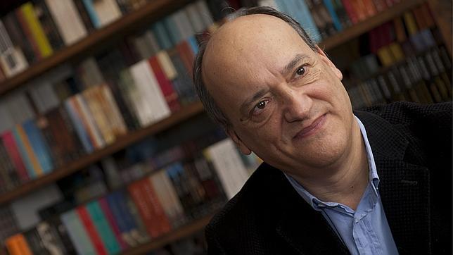 Gustavo Martín Garzo: «Cualquier gran libro es un texto sagrado»