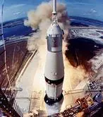 Hallan los motores del Apolo 11 en el fondo del Atlántico