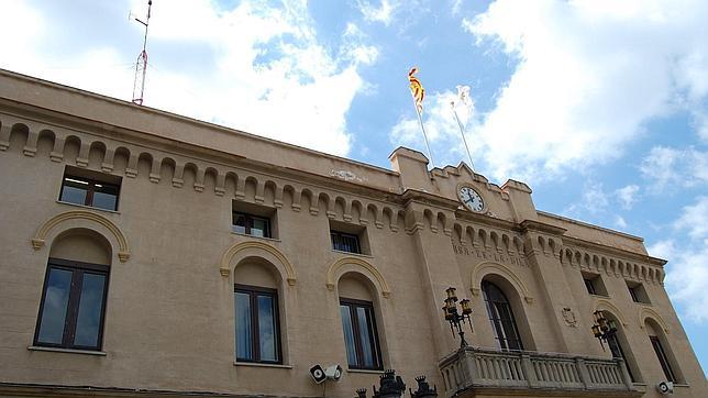 El Ayuntamiento de Vilassar de Dalt rechaza colgar la bandera española