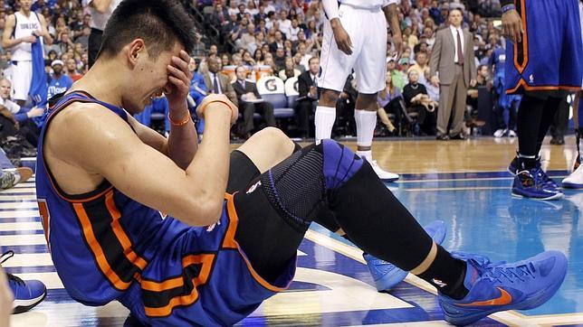 Jeremy Lin dice adiós a la temporada por una lesión