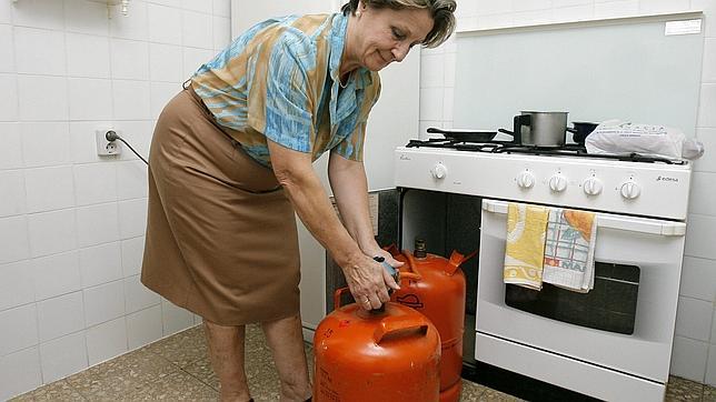 La subida de luz, gas y butano entran en vigor