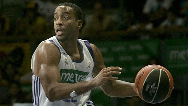Estudiantes se encomienda a Louis Bullock