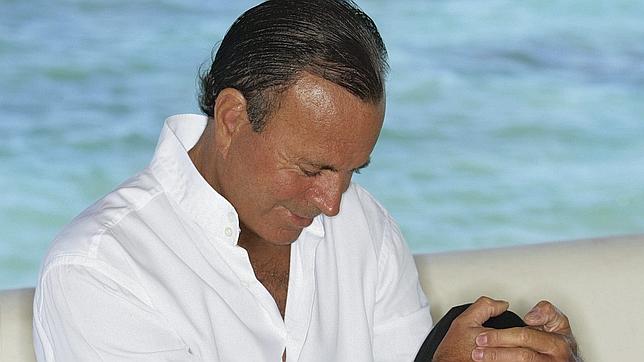Chábeli se queda sin la paga de Julio Iglesias