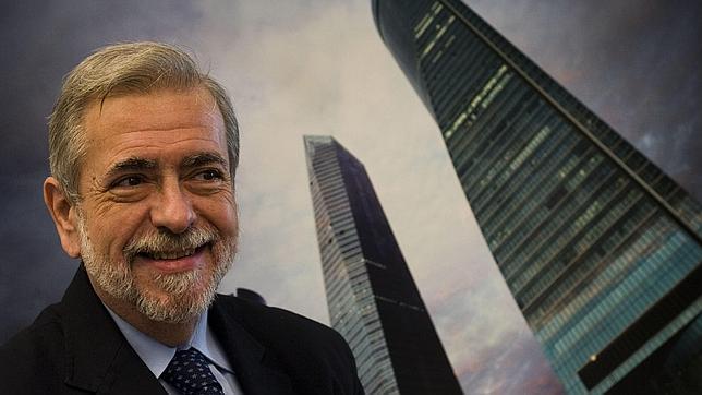 Beteta: «Los funcionarios deben olvidarse del cafelito y de leer el periódico»