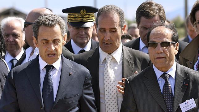 Sarkozy insiste con sus críticas a España, «un país presentado como un éxito europeo»