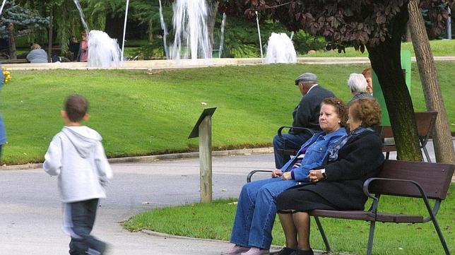 Los españoles, entre los europeos con más esperanza de vida pero no en las mejores condiciones