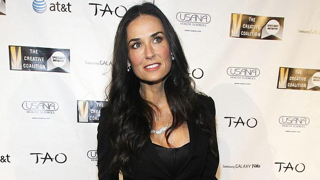 Demi Moore y Lindsay Lohan, entre los famosos que buscan superar sus adicciones