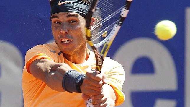 Nadal gana a un Tipsarevic dubitativo y estará en las semifinales del Godó