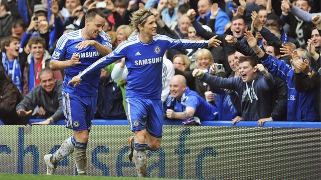 Fernando Torres marca un «hat-trick»