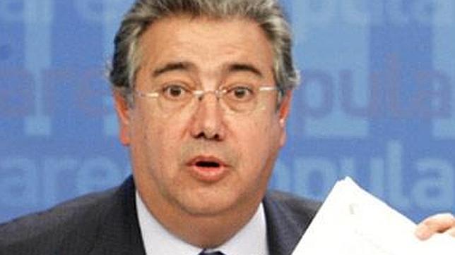 El Gobierno comienza hoy a diseñar la reforma de los ayuntamientos