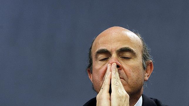 Guindos vislumbra «rayos de esperanza» para España a partir de 2013