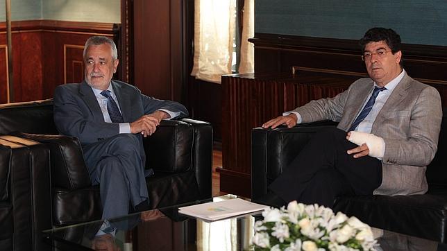 Griñán y Valderas perfilan un Gobierno «de gente cabal» con tres miembros de IU