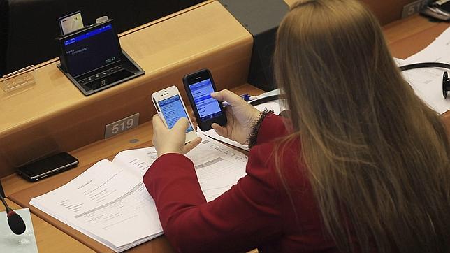 Las tarifas de internet móvil en Europa bajarán un 9o%