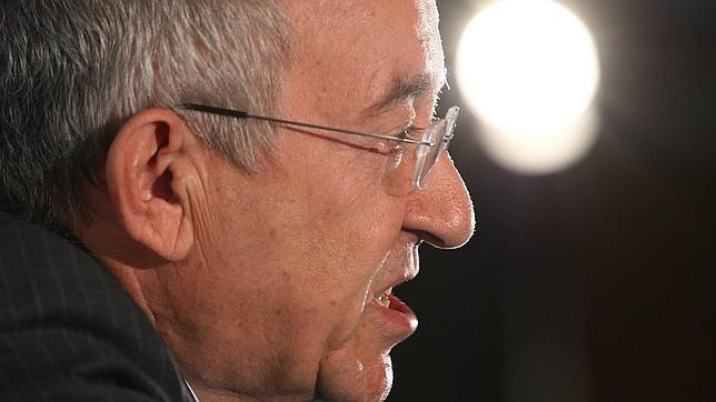 El Gobierno esperará a que Fernández Ordóñez concluya su mandato en julio