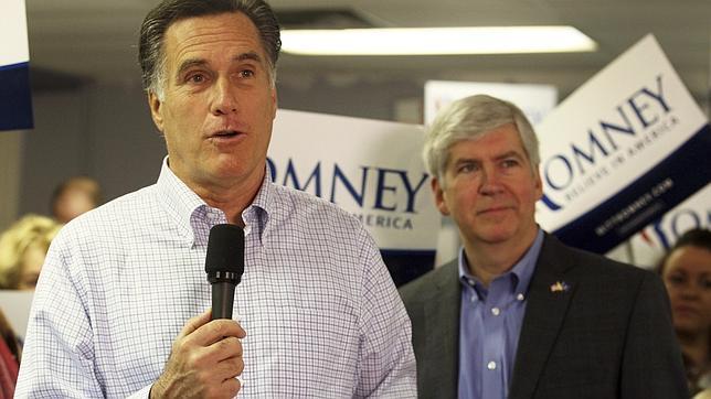 Romney se disculpa de sus bromas de estudiante