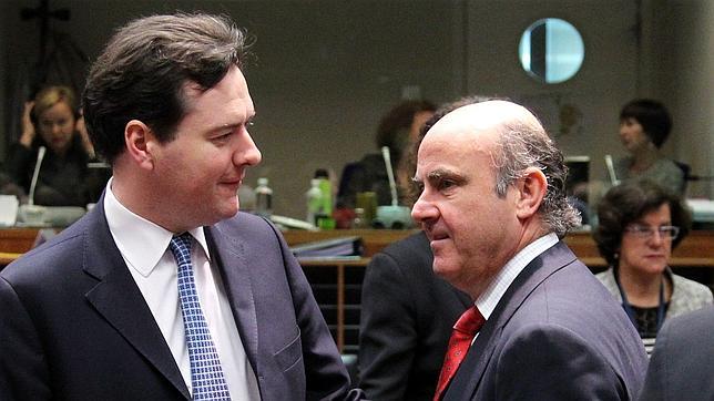 De Guindos asegura que la posibilidad de un corralito en España es un «sinsentido»