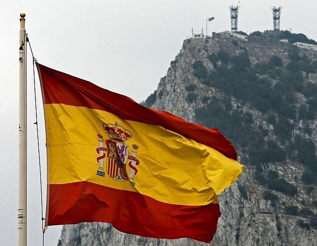 «The Times» advierte de un posible «enfrentamiento militar» por Gibraltar