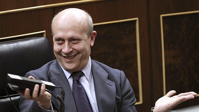 Plantón de los rectores a Wert