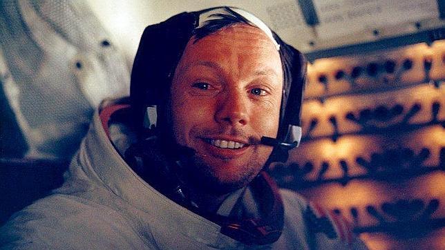 Neil Armstrong: «Alguien volará a la Luna y recogerá mi cámara»