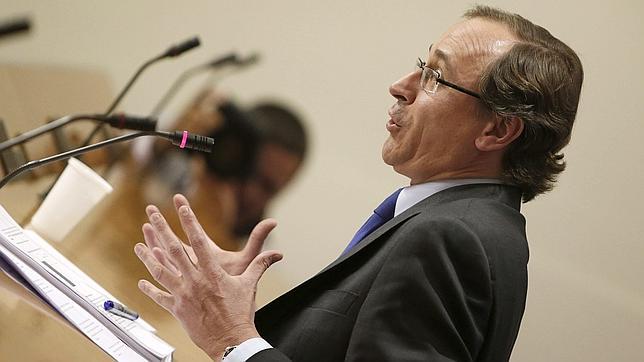 El PP frena la bronca política de la oposición sobre el agujero de Bankia