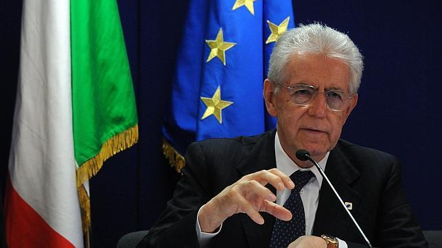 Mario Monti: «A veces me pregunto si no sería una buena idea parar el fútbol italiano dos o tres años»