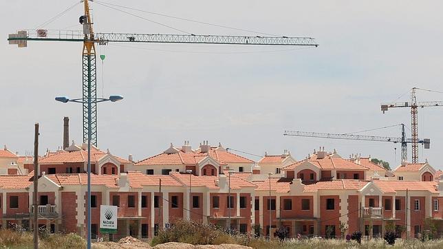 Las constructoras ya han recibido 2.000 millones de la deuda de los ayuntamientos
