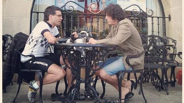 Pedaladas por amor al libro