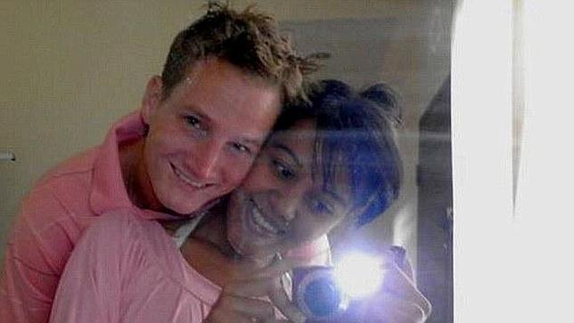 Un chico en coma llora tras escuchar la voz de su novia por teléfono