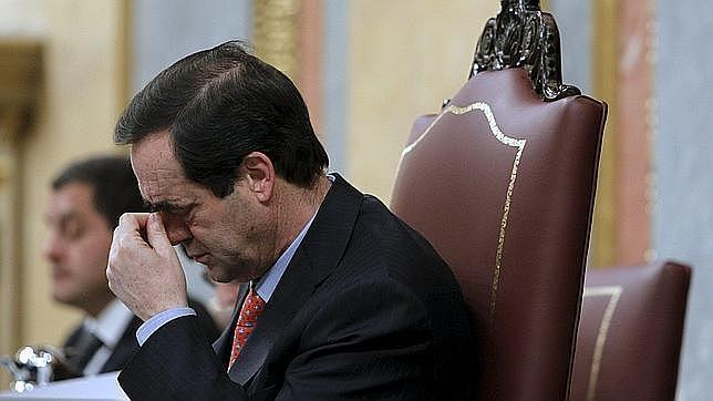 Bono: «Las autonomías han sido el mejor invento pero en gastos, a veces, nos hemos pasado»