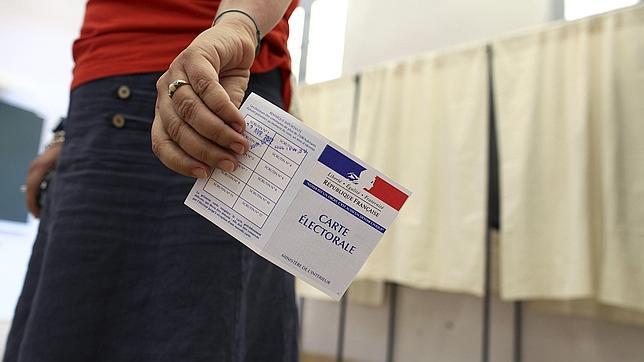 Una Francia muy conservadora dará el poder a la izquierda unida