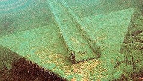 Vertederos junto a las playas más limpias